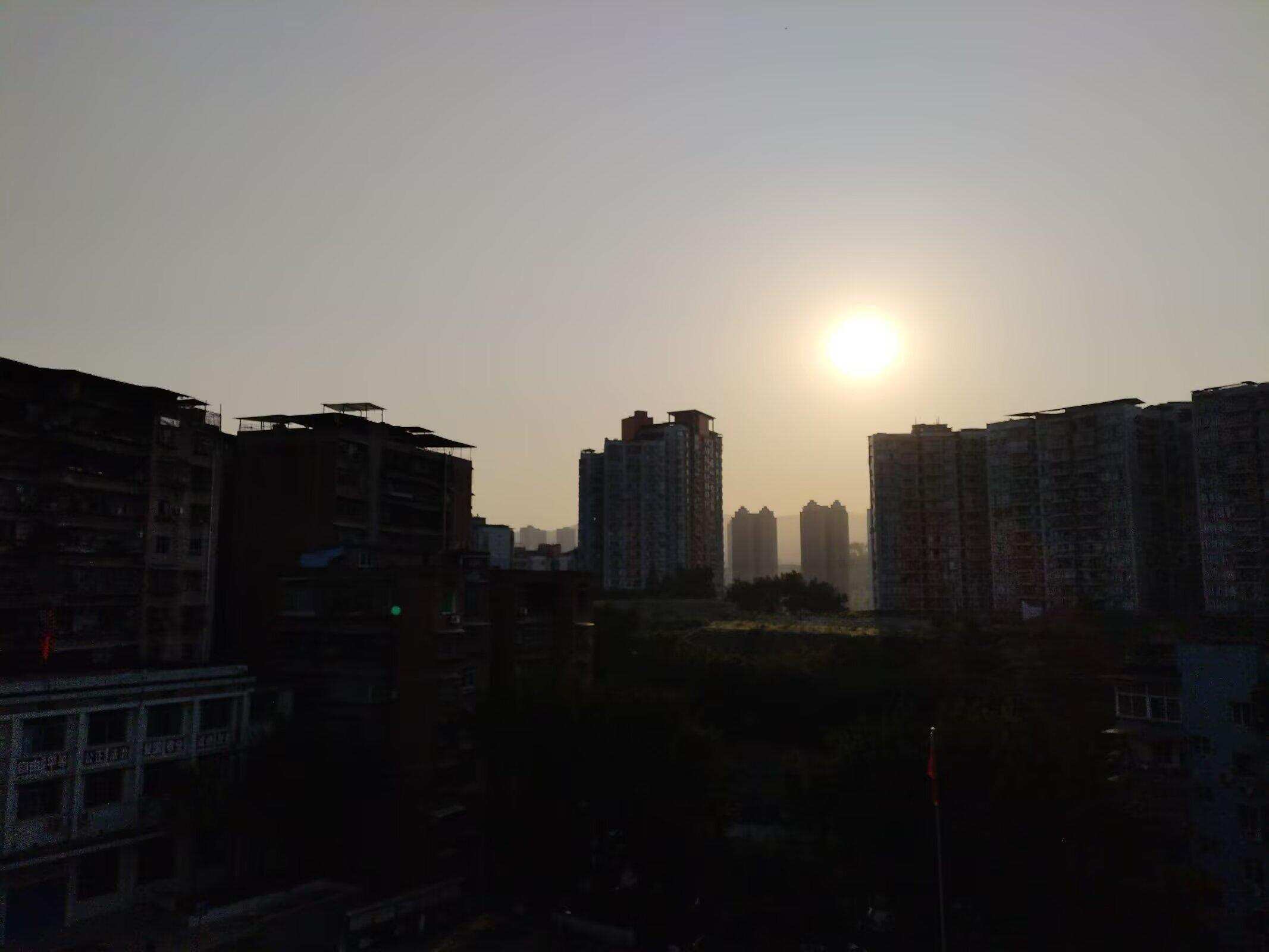 做自己的太阳-校园频道