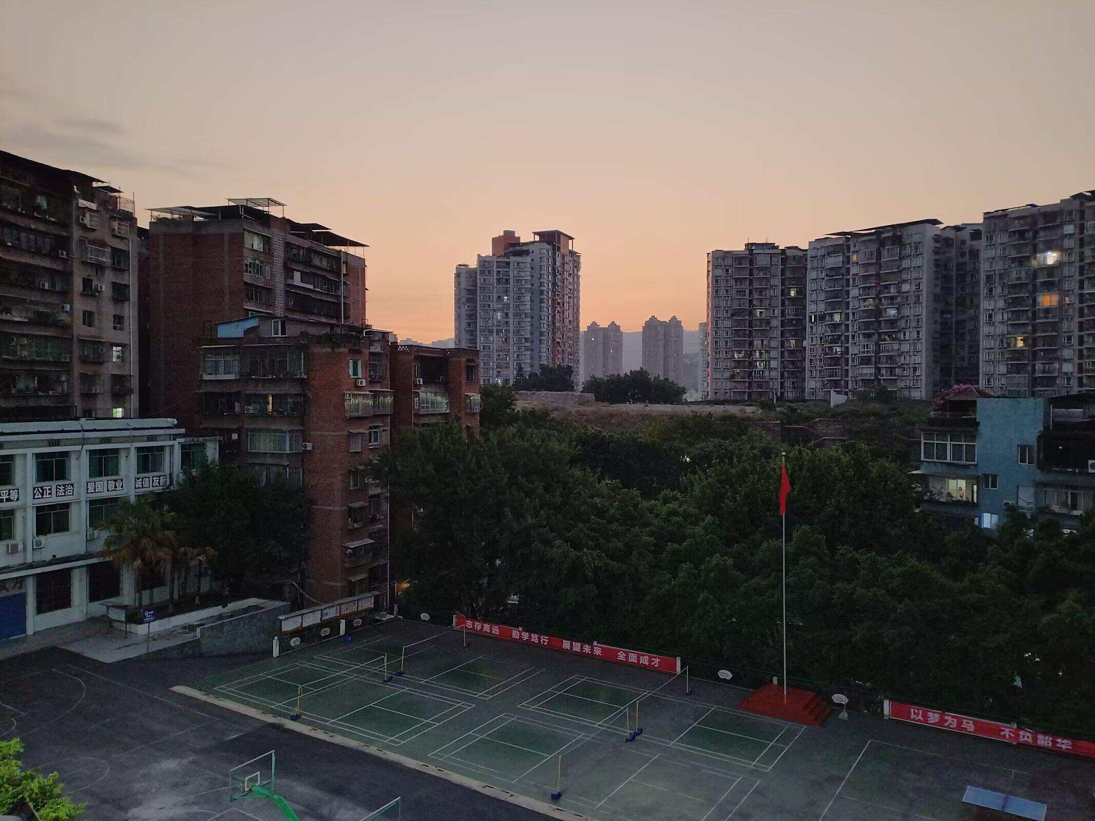 是东方的旭日 还是落幕的晚霞呢-校园频道