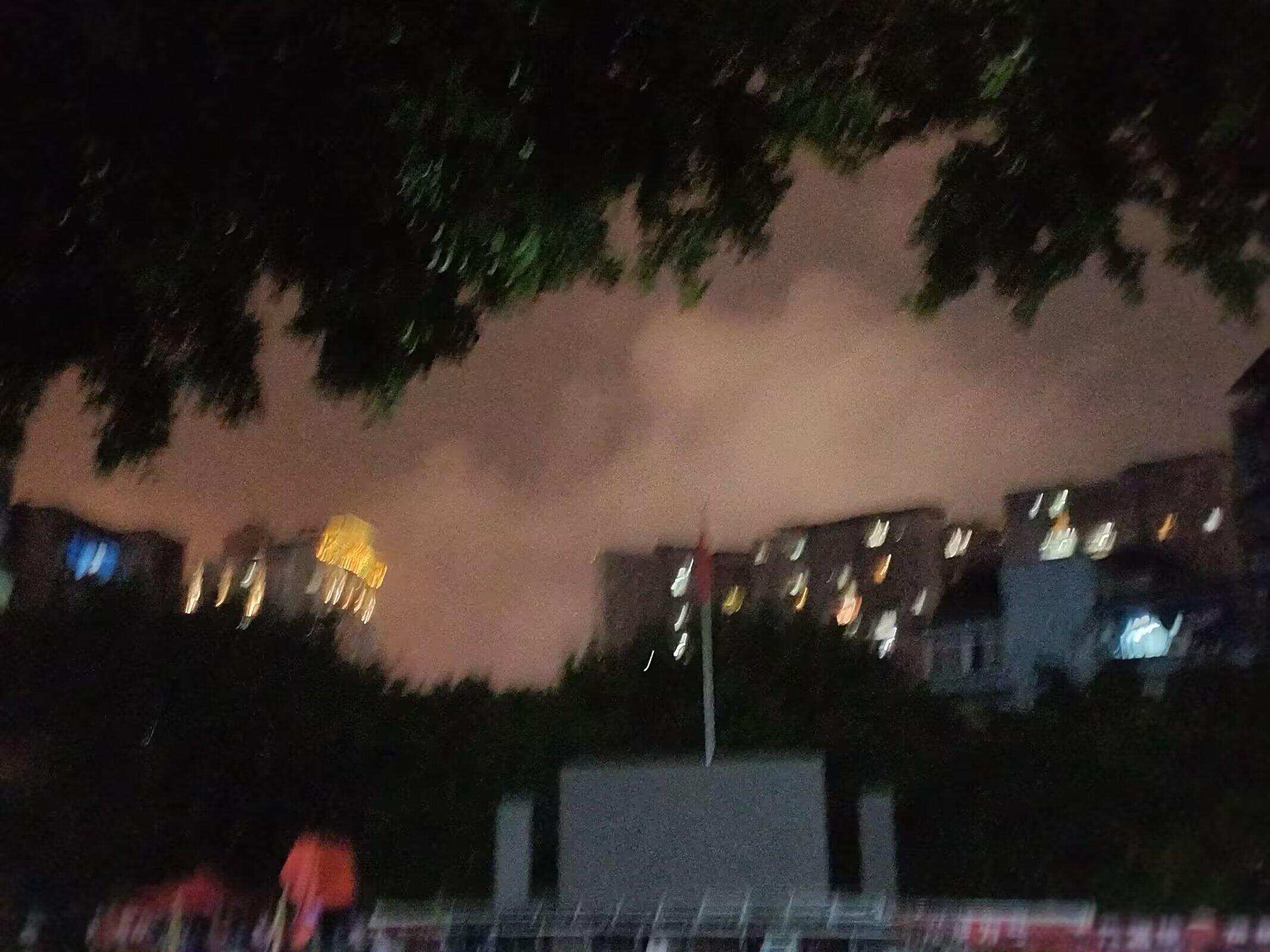 那朦胧的背后是什么呢…-校园频道