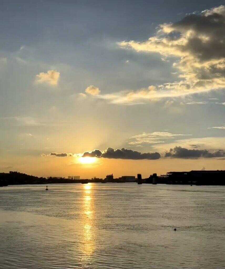 事实上 你和晚霞一样耀眼🌇-暑假时光论坛-校园-校园频道