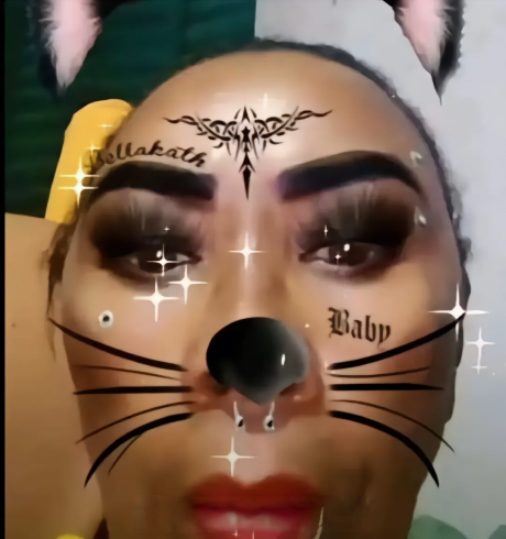 谁家的小野猫🐱-校园频道