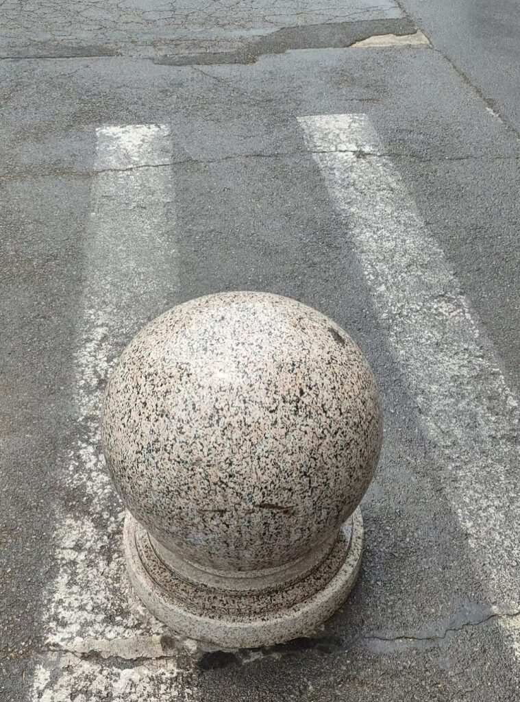石墩都要被热死了-暑假时光论坛-校园-校园频道
