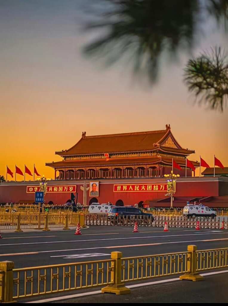 如果信念有颜色，那一定是中国红🇨🇳-暑假时光论坛-校园-校园频道