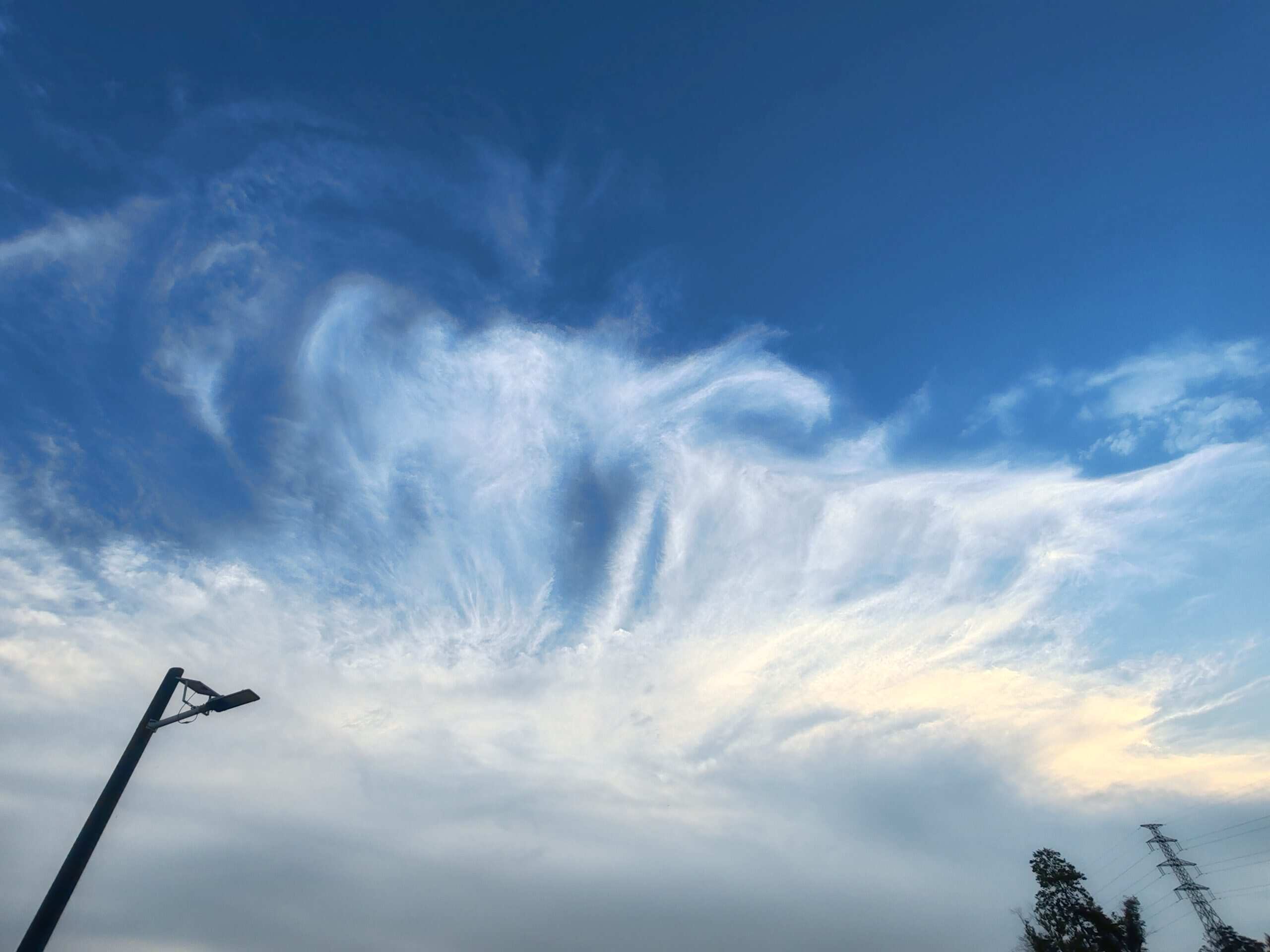 天空是蔚蓝色-校园频道