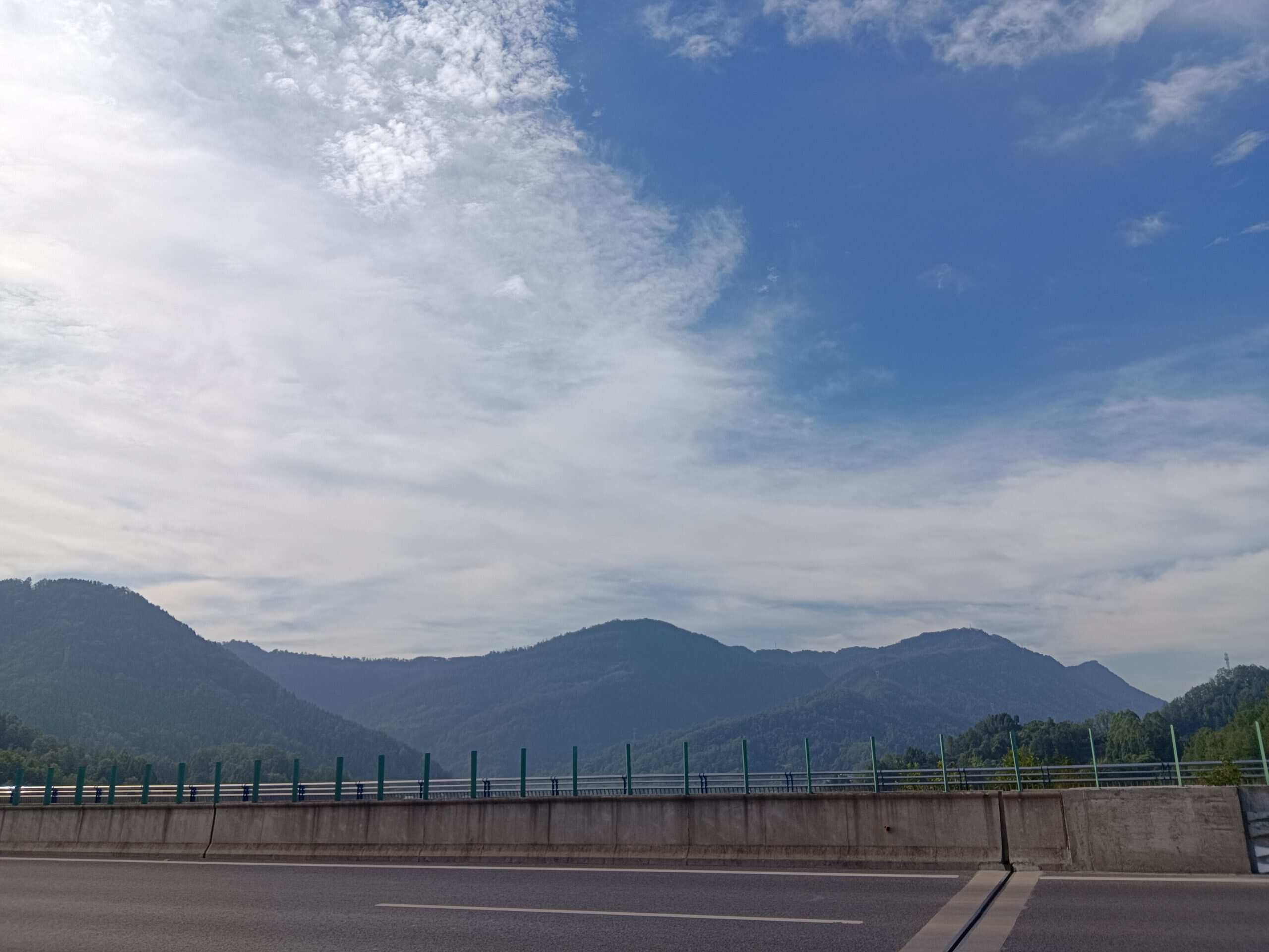 空气新鲜度➕➕➕-校园频道