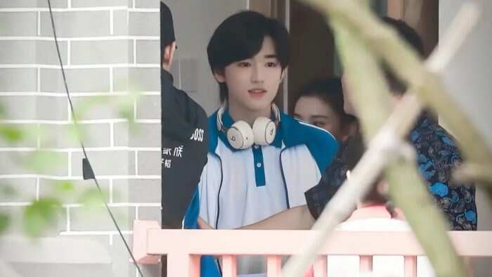 好青涩的亚轩-校园频道