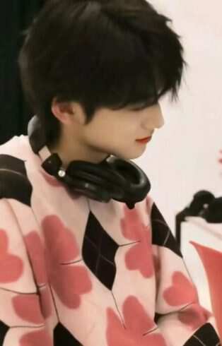 宋亚轩-校园频道