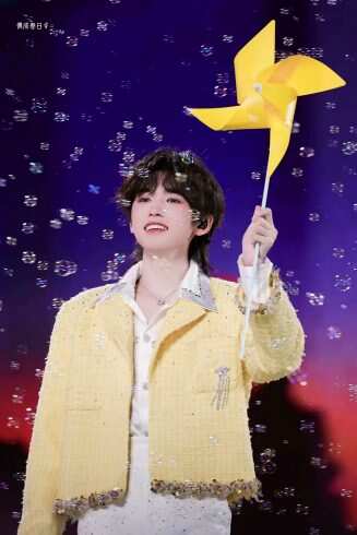 宋亚轩-校园频道